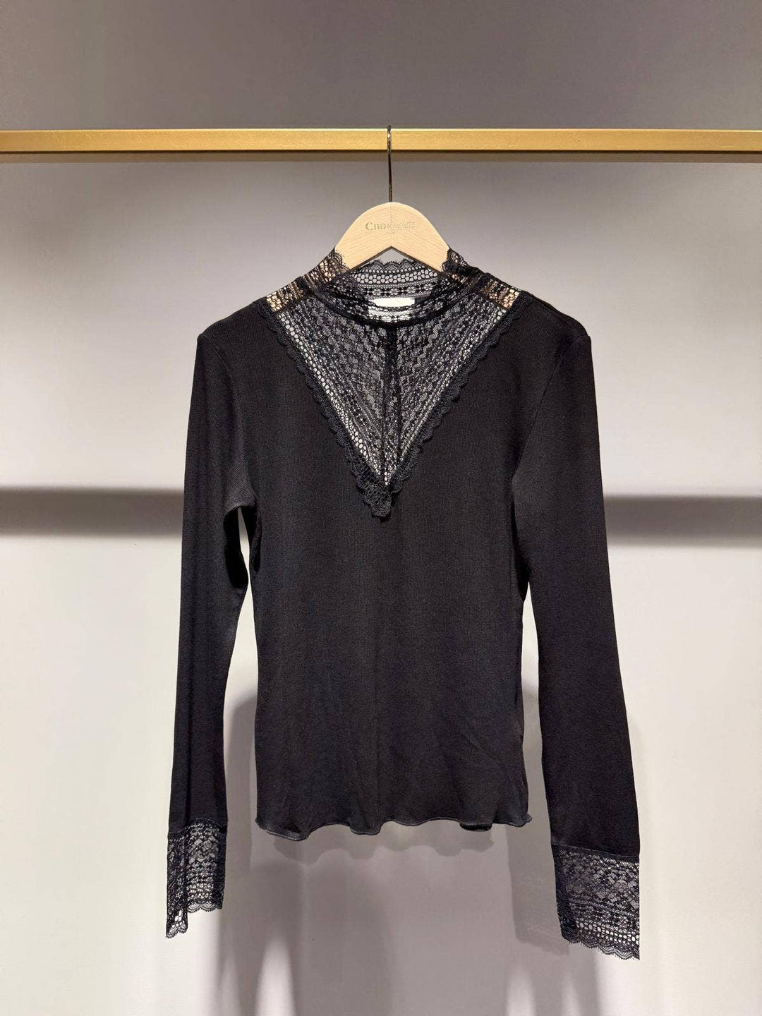 Lace High neck top in black