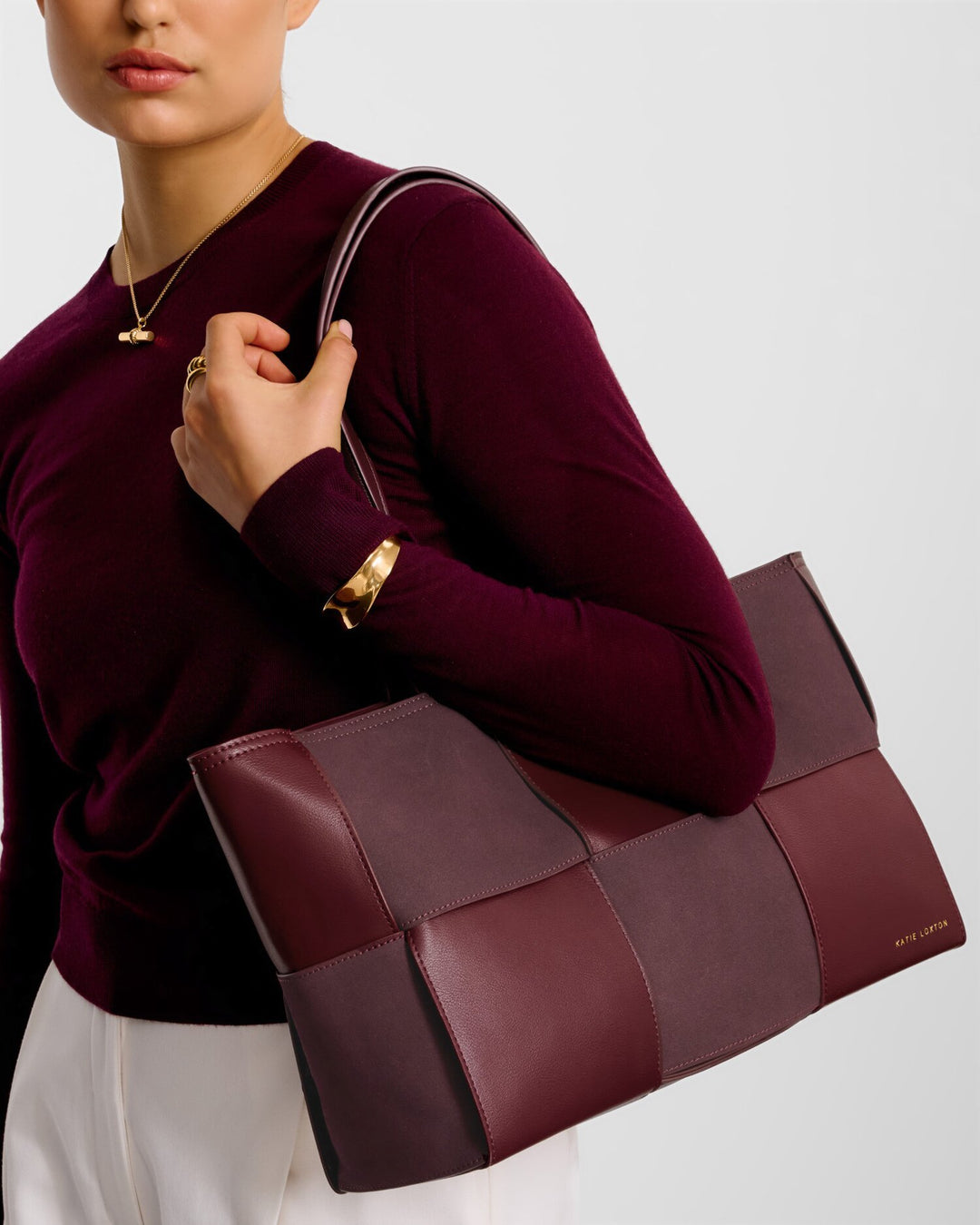 Taya Hand woven suedette Tote bag in Mulberry