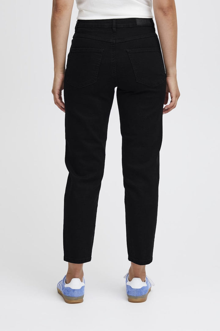 Black Cropped Jeans