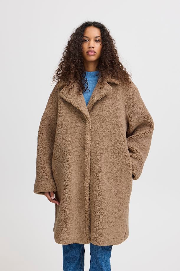 Teddy Bear Jacket in Desert Taupe