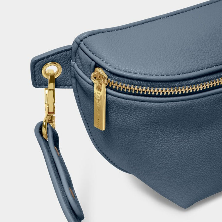 Maya belt bag in Navy