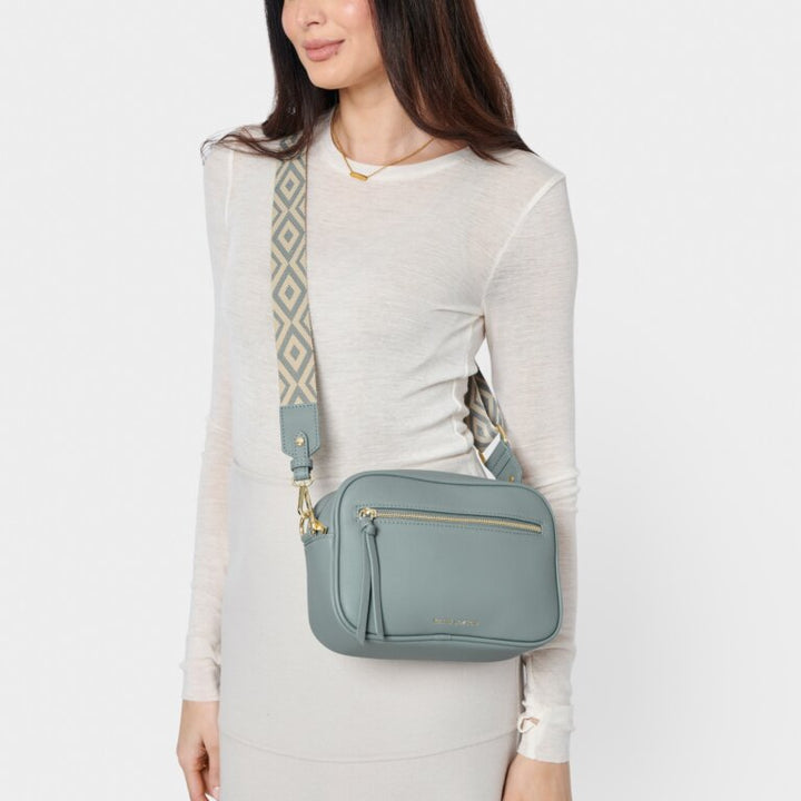 Hallie cross body bag medium in Duck egg blue