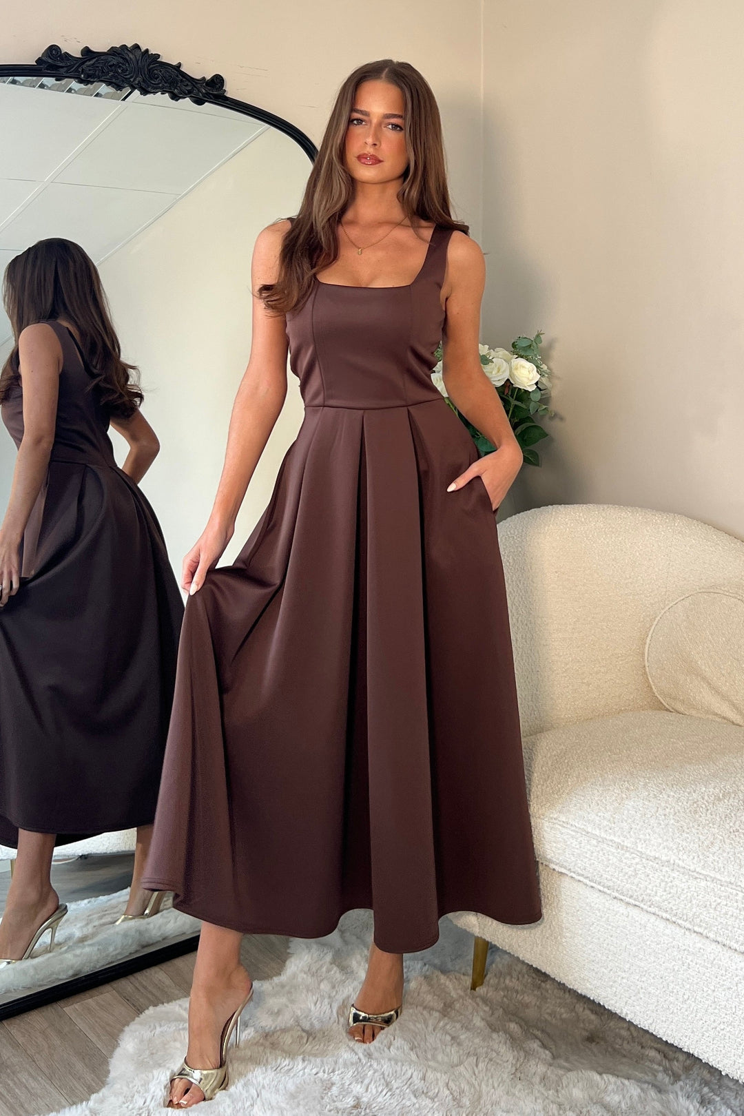 Erica square neck pleated Midi dress in brown