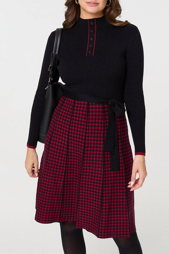 Checked button Front tie knit Dress in Black