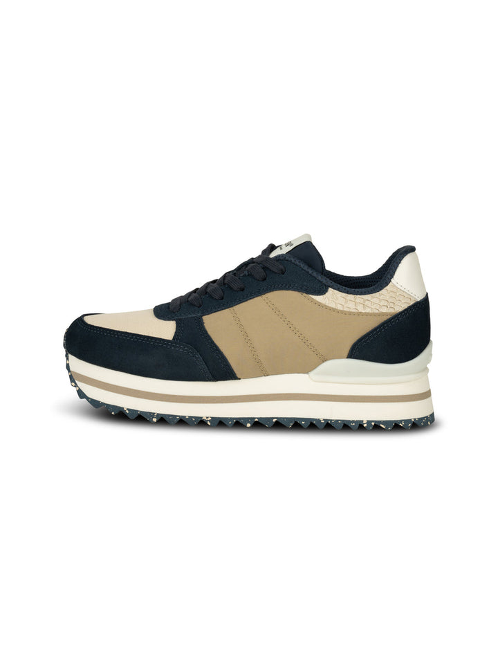 Ronja Plateau - Navy trainer