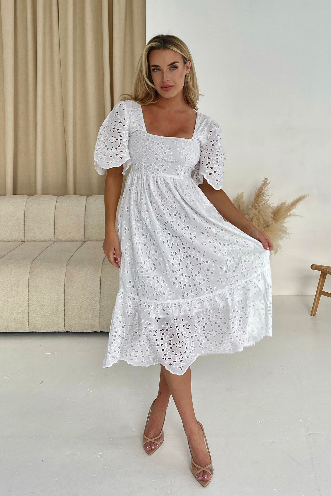 Aspen Brodiery Tiered Midmaxi dress