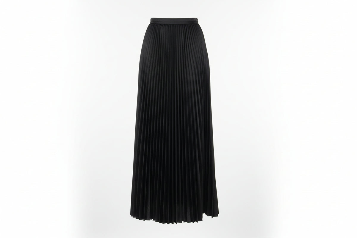 Black pleated skirt one size 8-16