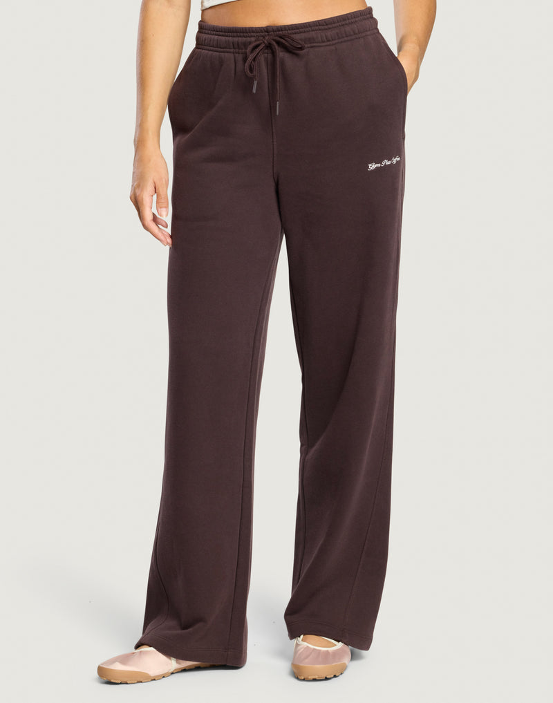 Wide Leg Joggers in Mocha Bean
£60.00