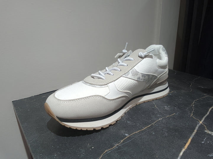 Lunar Lindy in grey