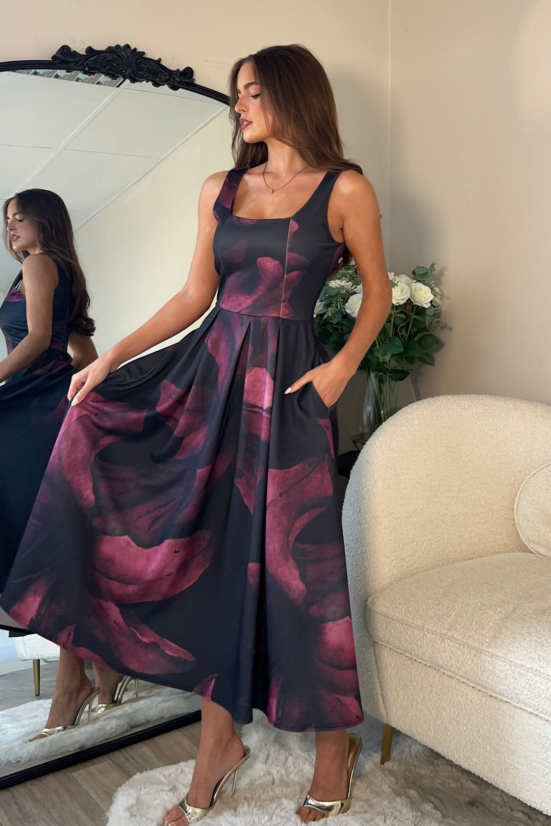 Erica square neck pleated midi dress Wine Floral