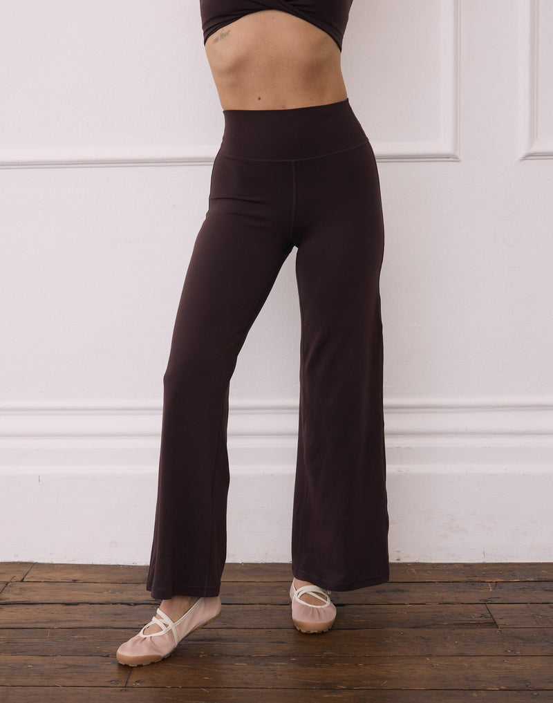 Day  Kind Flare Legging in Mocha Bean
£65.00