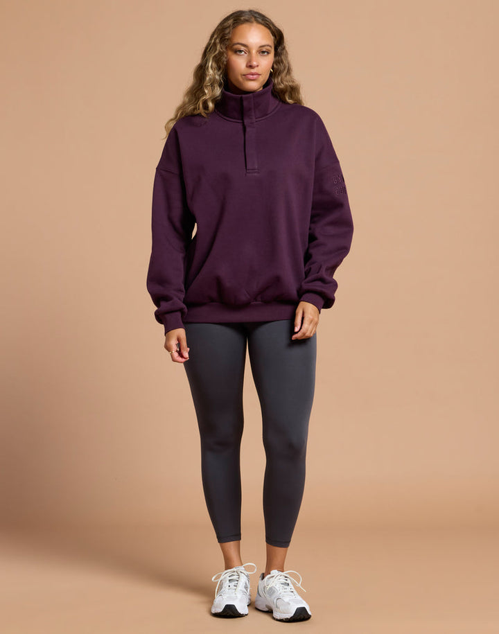 Snap Collar Sierra Sweatshirt in Grape Noir