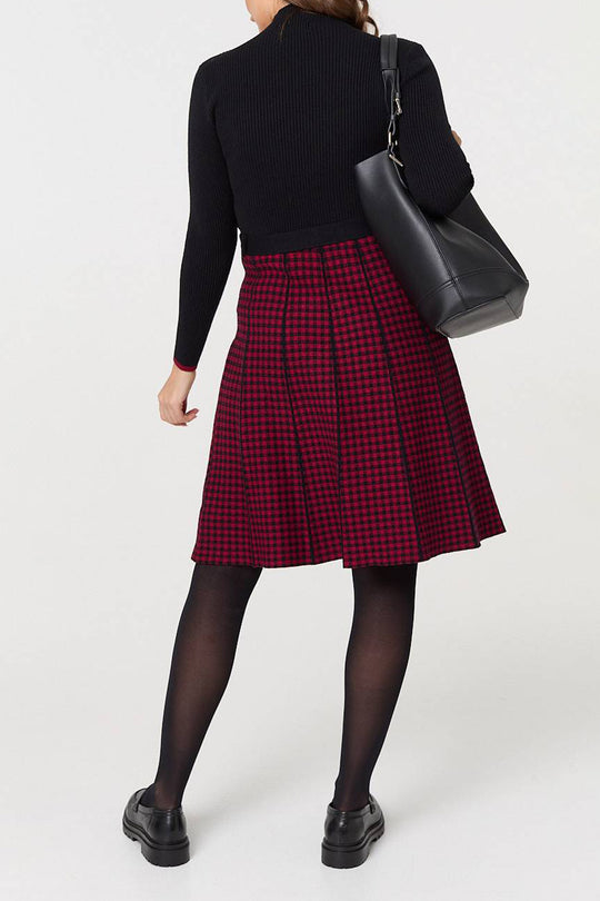 Checked button Front tie knit Dress in Black