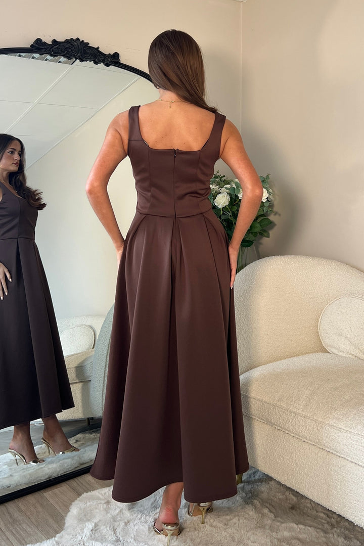 Erica square neck pleated Midi dress in brown