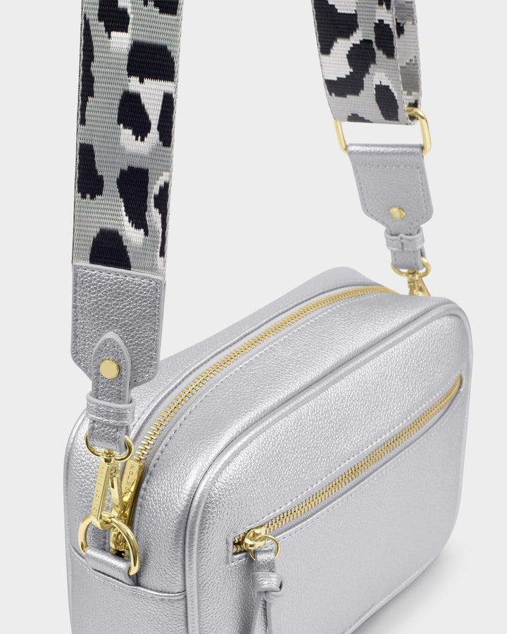 Hallie crossbody bag in silver