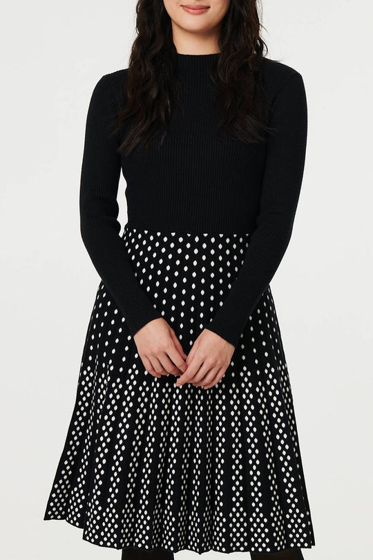Polka Dot pleated knit Dress in Black