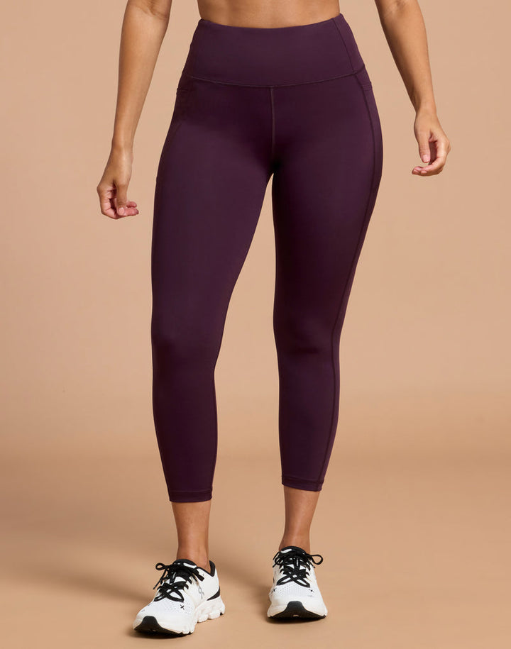 Relentless 7/8 Legging in Grape Noir