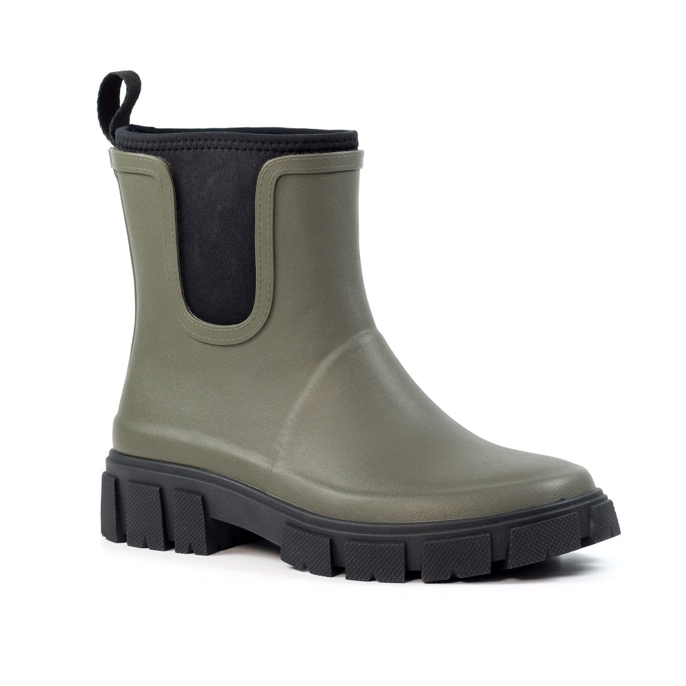 Lake Olive Ankle Wellington