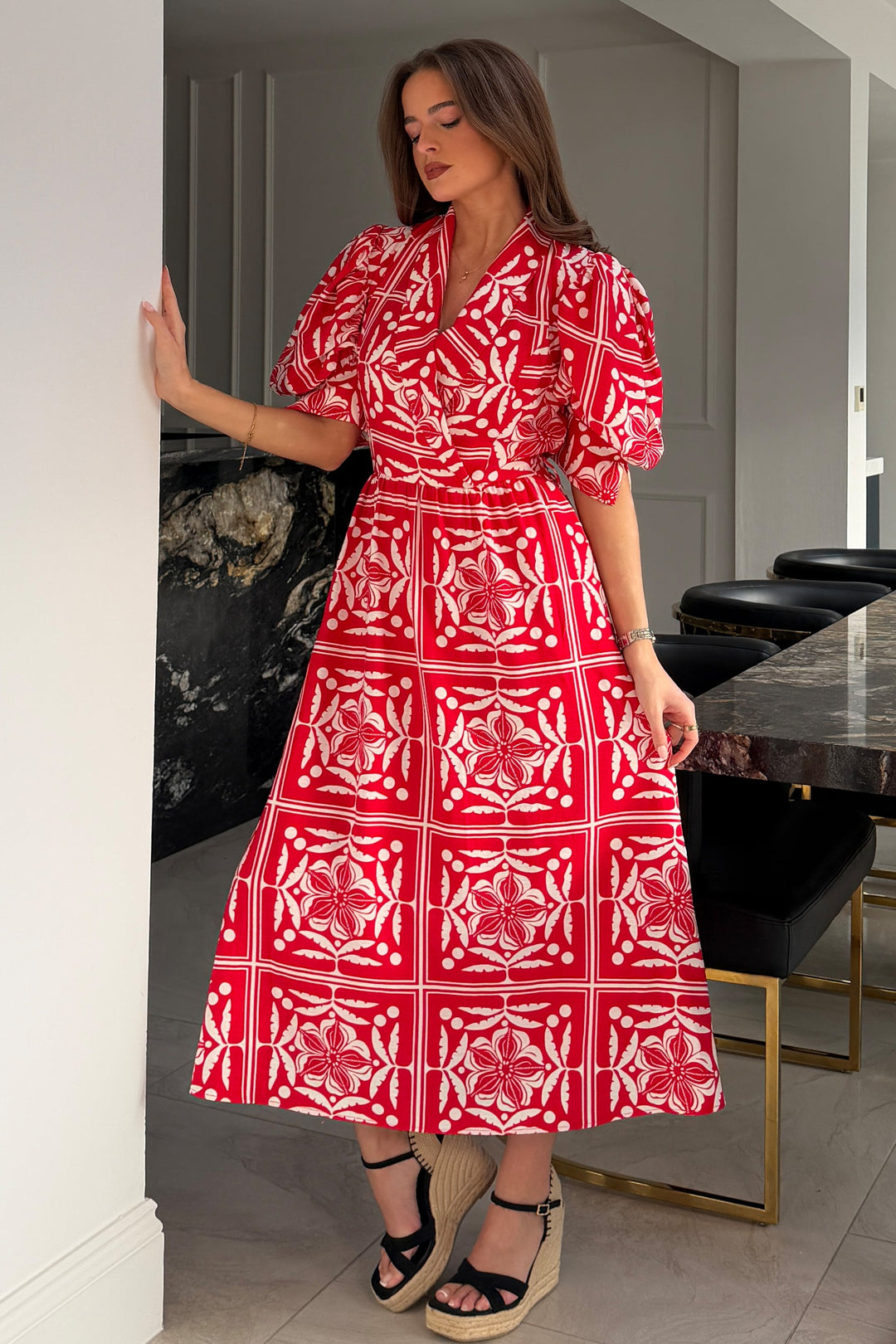 Fara Collar Midi Dress Red