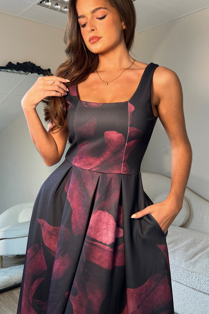 Erica square neck pleated midi dress Wine Floral