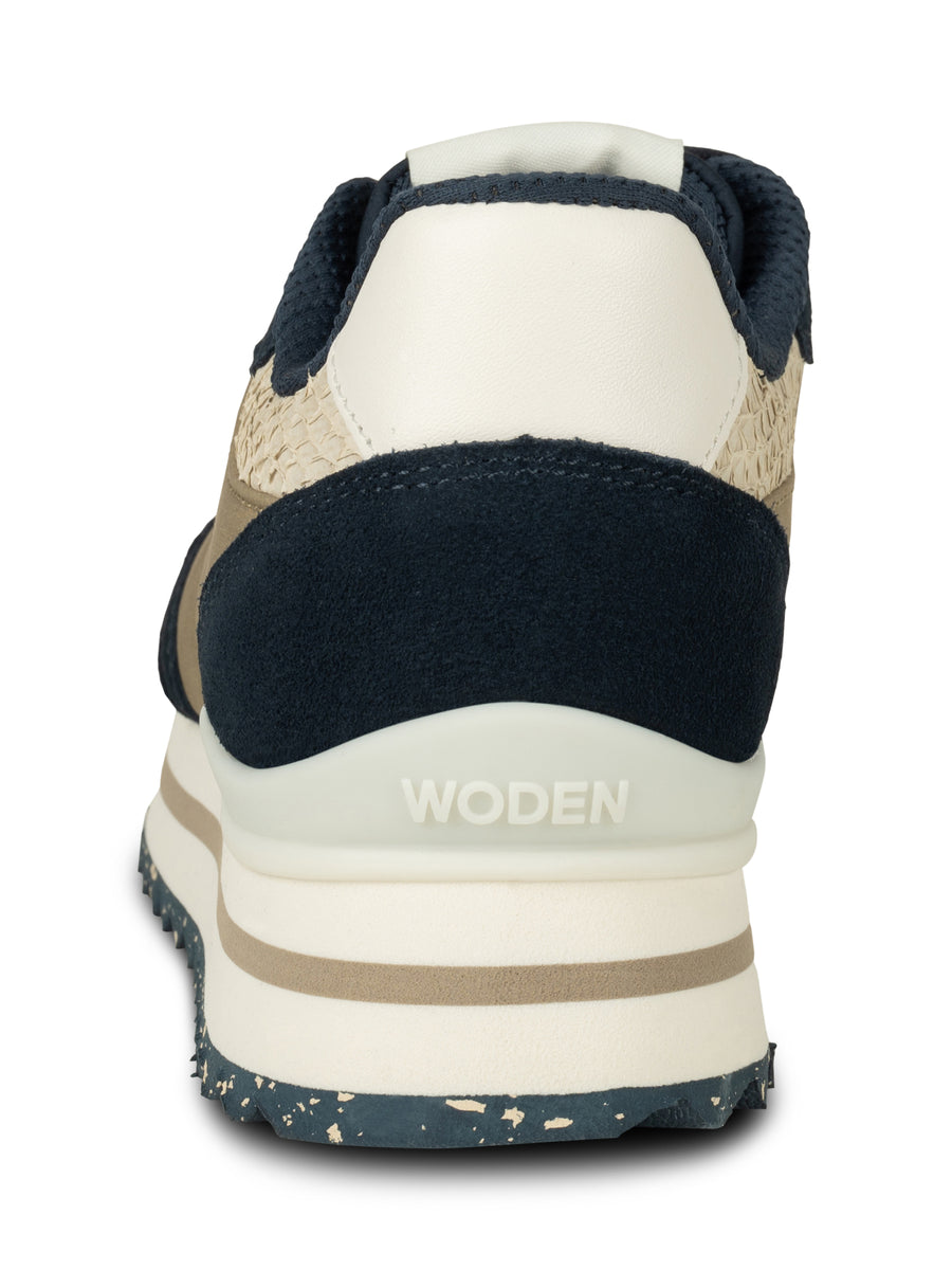 Ronja Plateau - Navy trainer
